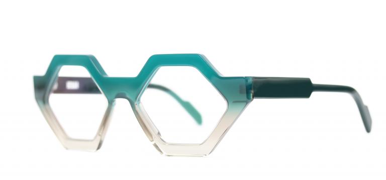 HEXAPLUS-002